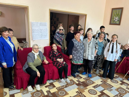 Концерт в Центре социального обслуживания граждан пожилого возраста и инвалидов р.п. Каменоломни
