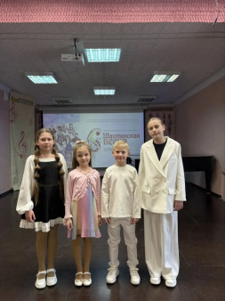 Зональный конкурс юных дарований "Шахтинская весна" (эстрадный вокал)